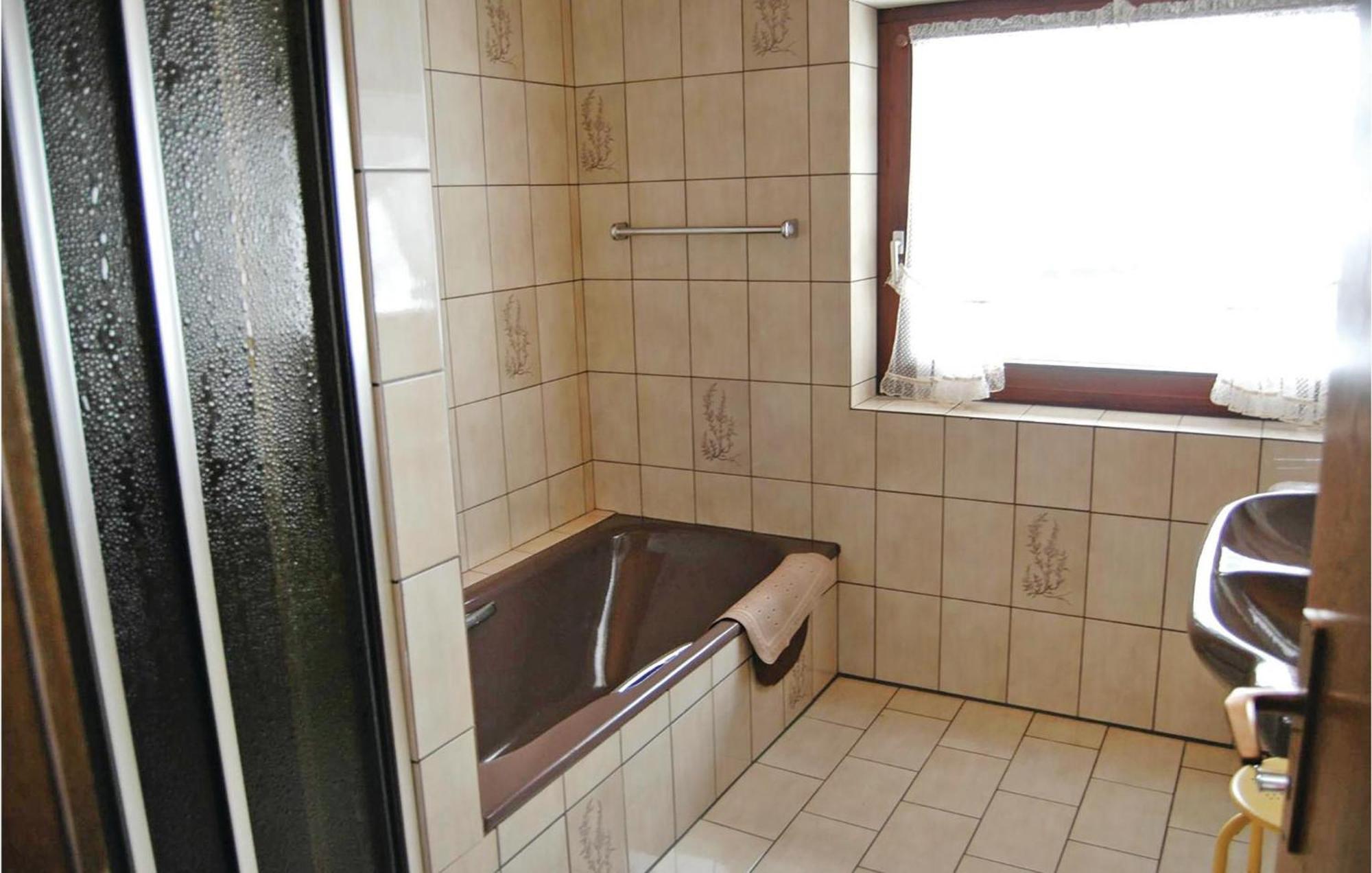 2 Bedroom Awesome Apartment In Welschensteinach Kültér fotó
